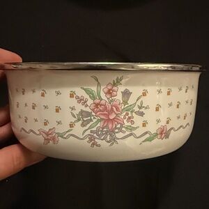 Medium Floral Enamel Bowl